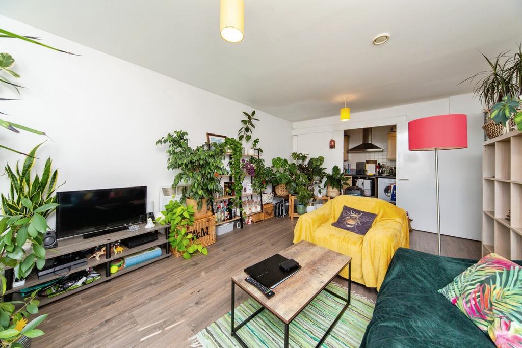 Apartment in Liverpool - View 5