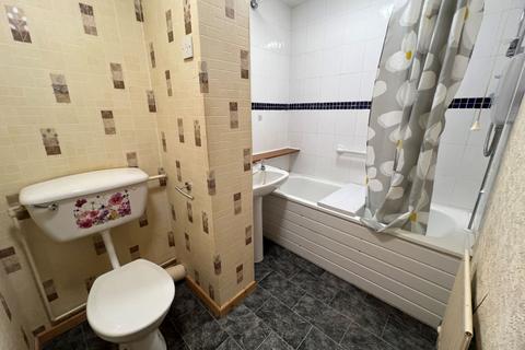 1 bedroom flat for sale, Flat 7 Heantun Mill Court, Willingsworth Road, Wednesbury, WS10 7JU