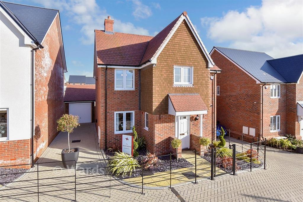 House in Dover, Deal - View 2