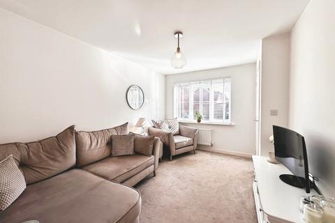 2 bedroom semi-detached house for sale, Parrott Close, Wellesbourne, Warwick