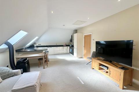 2 bedroom apartment for sale, Great Austins Manor, 11 Vicarage Hill, Farnham