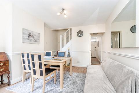 2 bedroom terraced house for sale, Cardiff Road, Watford