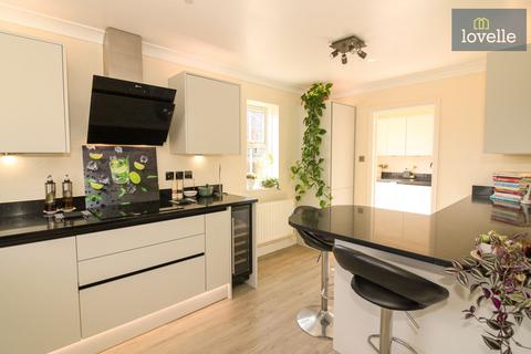 4 bedroom detached house for sale, Eresbie Road, Louth, LN11