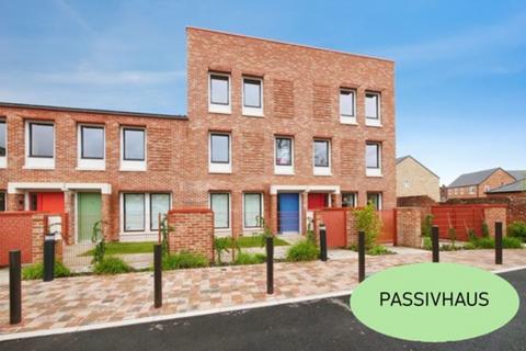 4 bedroom townhouse for sale, Duncombe Square, Burton Stone Lane, York