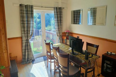 undefined, Caego Terrace, Wrexham LL11