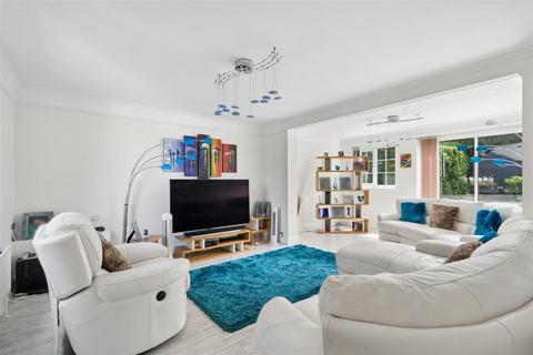4 bedroom house for sale, Cragg Avenue, Radlett WD7