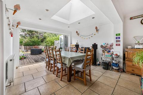3 bedroom semi-detached house for sale, Waverley Avenue, Sutton