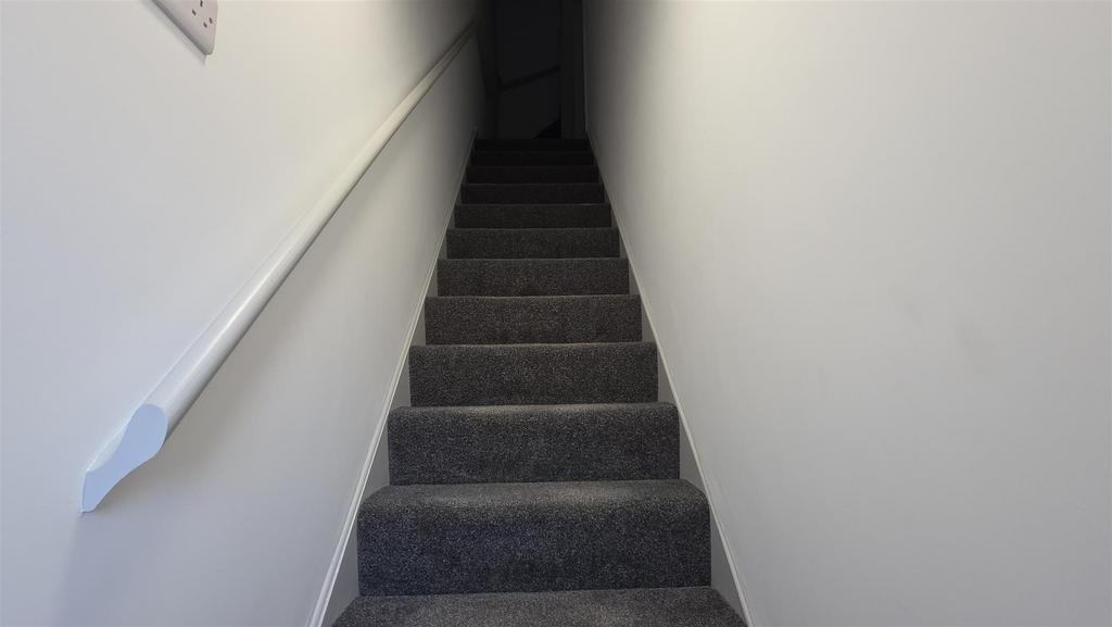 Apartment in Southall - View 2