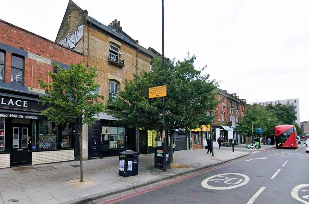 Apartment in London - More