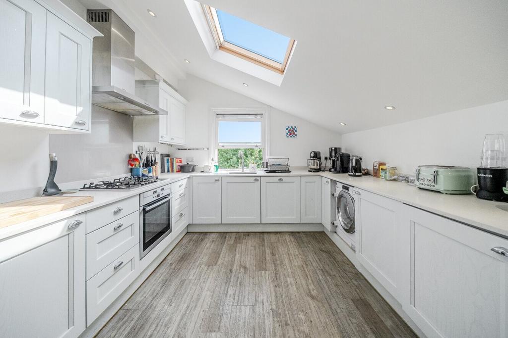 House in London - View 2