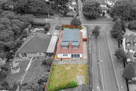 5 bedroom detached bungalow for sale, Park Street Lane, Park Street, St. Albans