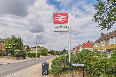 5 bedroom detached bungalow for sale, Park Street Lane, Park Street, St. Albans