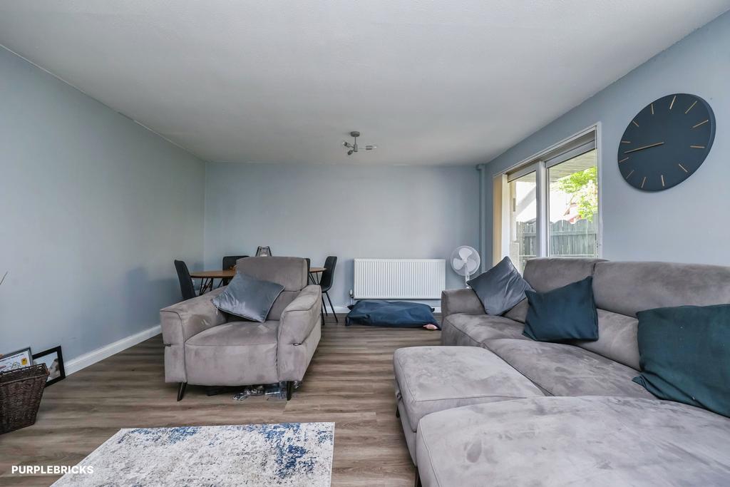 House in Nottingham, Nottinghamshire - View 4