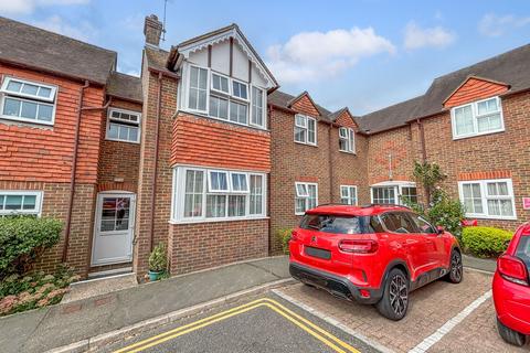 2 bedroom flat for sale, Rue de Bayeux, BATTLE, TN33