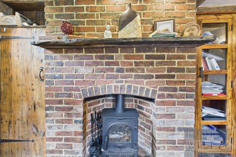 3 bedroom end of terrace house for sale, Northbridge Street, Robertsbridge
