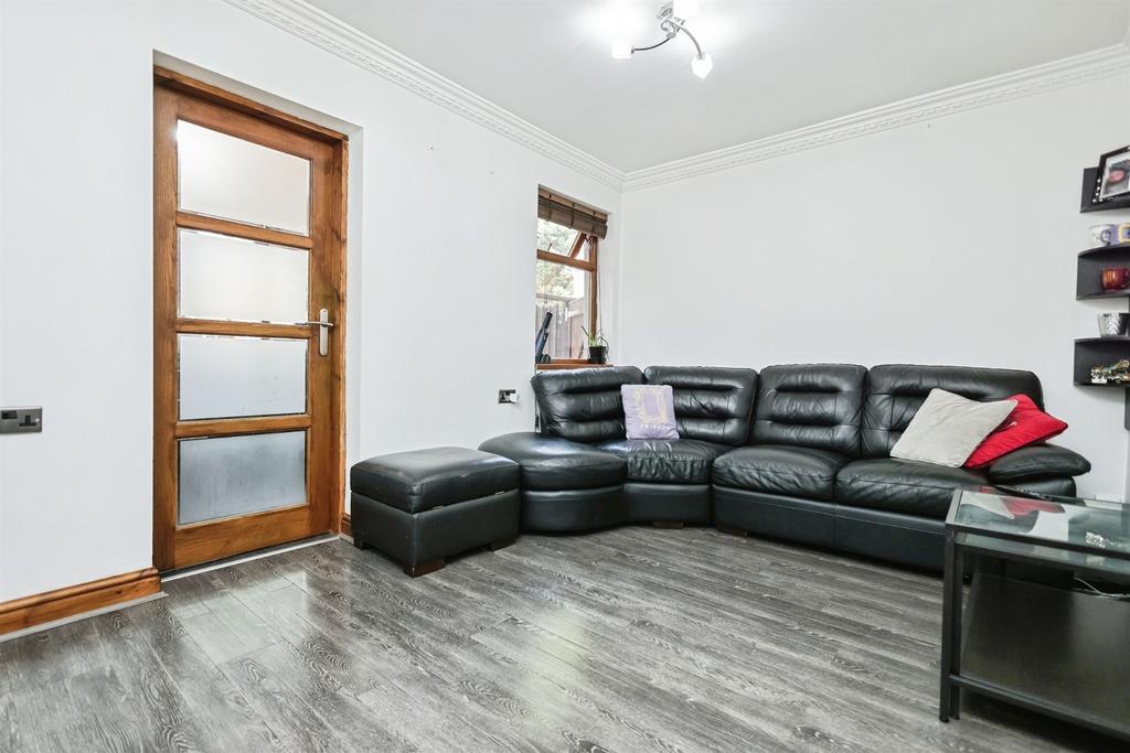 House in Birmingham, West Midlands - View 3