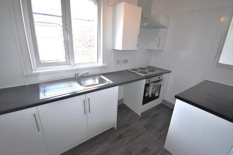 2 bedroom flat to rent, Alliance Avenue, Hull, HU3