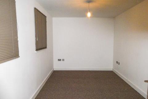 2 bedroom flat to rent, Spring Street, Hull, HU2