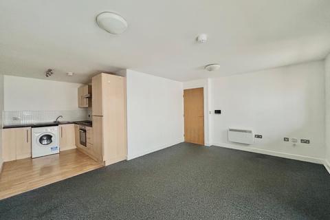 2 bedroom flat to rent, Spring Street, Hull, HU2