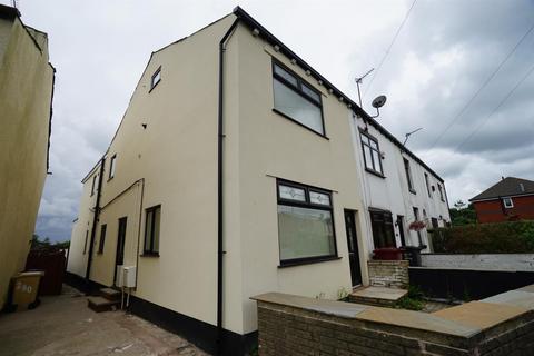 2 bedroom flat to rent, Manchester Road, Blackrod