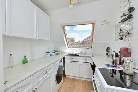 2 bedroom flat for sale, St. Martins Close, Norwich
