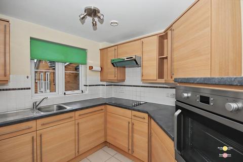 1 bedroom flat for sale, Goodes Court, Royston SG8