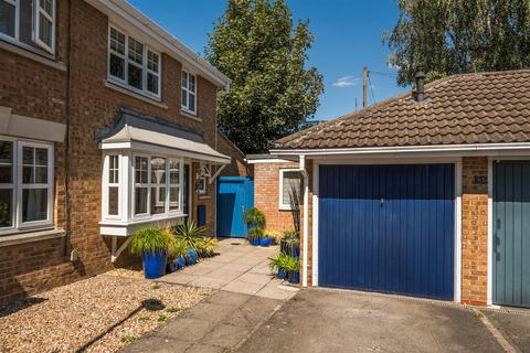 4 bedroom end of terrace house for sale, Constable Close, Keynsham, Bristol