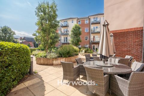 3 bedroom flat for sale, High Street, Wolstanton, ST5