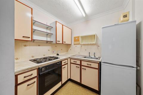 1 bedroom retirement property for sale, Forge Close, Bromley BR2