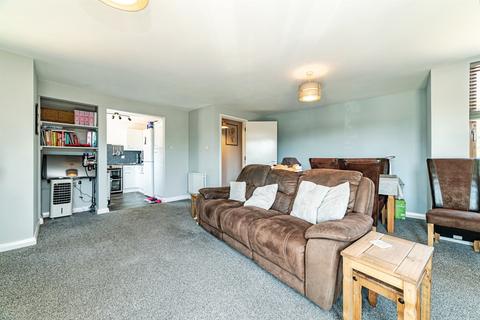 2 bedroom ground floor flat for sale, Southview Mews, Basingstoke