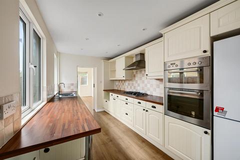 3 bedroom semi-detached house for sale, Great Elms Road, Bromley BR2