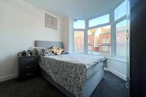 1 bedroom apartment to rent, Other Road, Redditch, B98