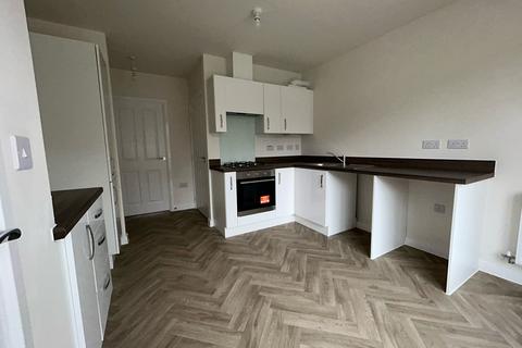 2 bedroom semi-detached house to rent, The Circle, SHEFFIELD