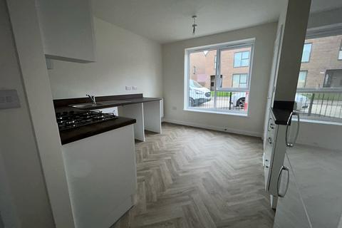 2 bedroom semi-detached house to rent, The Circle, SHEFFIELD
