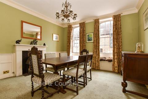 4 bedroom terraced house for sale, Sea Street, Newport, Isle of Wight