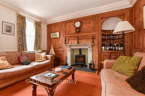 4 bedroom terraced house for sale, Sea Street, Newport, Isle of Wight
