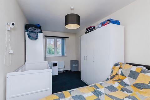 3 bedroom terraced house for sale, Reeth Close, Leicester