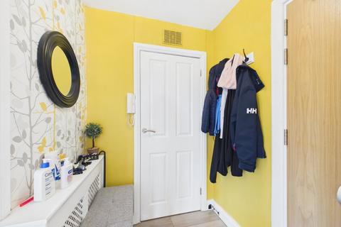 2 bedroom apartment for sale, Spring Gardens, Bourne End, Buckinghamshire, SL8