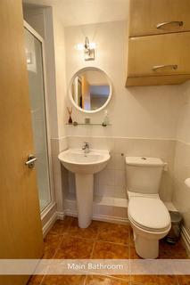 2 bedroom flat to rent, Abbey Road, Barking IG11