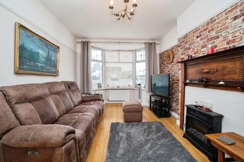 3 bedroom detached house for sale, Paulsons Drive, Mansfield, Nottinghamshire, NG19