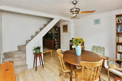 2 bedroom terraced house for sale, Leesland Road, Gosport