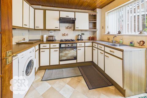 3 bedroom detached house for sale, Berwick Road, Buxton, SK17