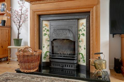 3 bedroom terraced house for sale, 15 Forth View Road, Currie, EH14 5QE