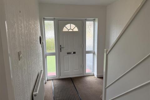3 bedroom semi-detached house for sale, Beechwood Avenue, Mirfield WF14