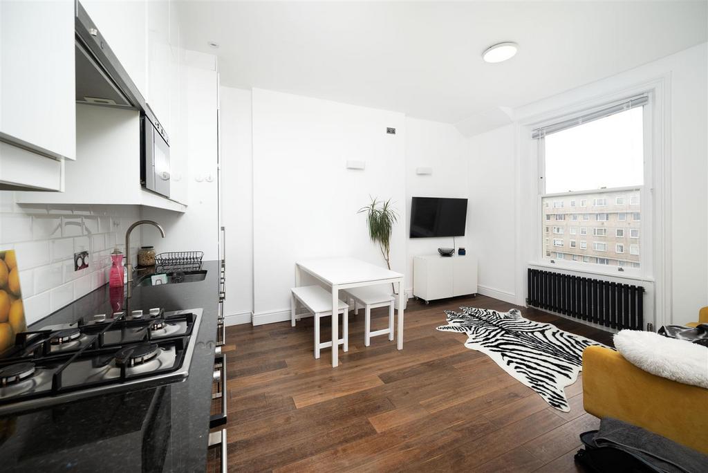 Apartment in London - View 2