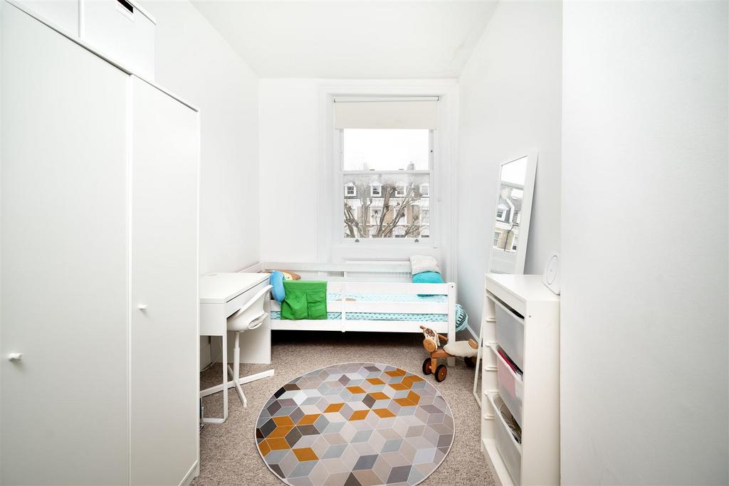 Apartment in London - More