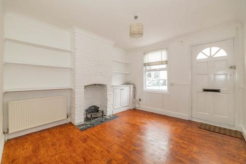 2 bedroom end of terrace house to rent, St. Johns Road, Faversham, Kent, ME13
