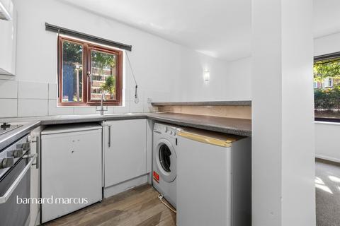 1 bedroom ground floor flat for sale, St. Christophers Gardens, Thornton Heath