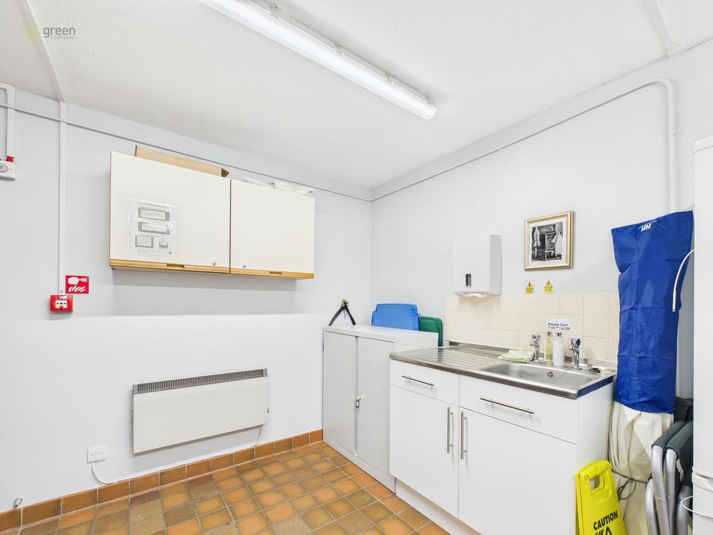 Utility room, utility