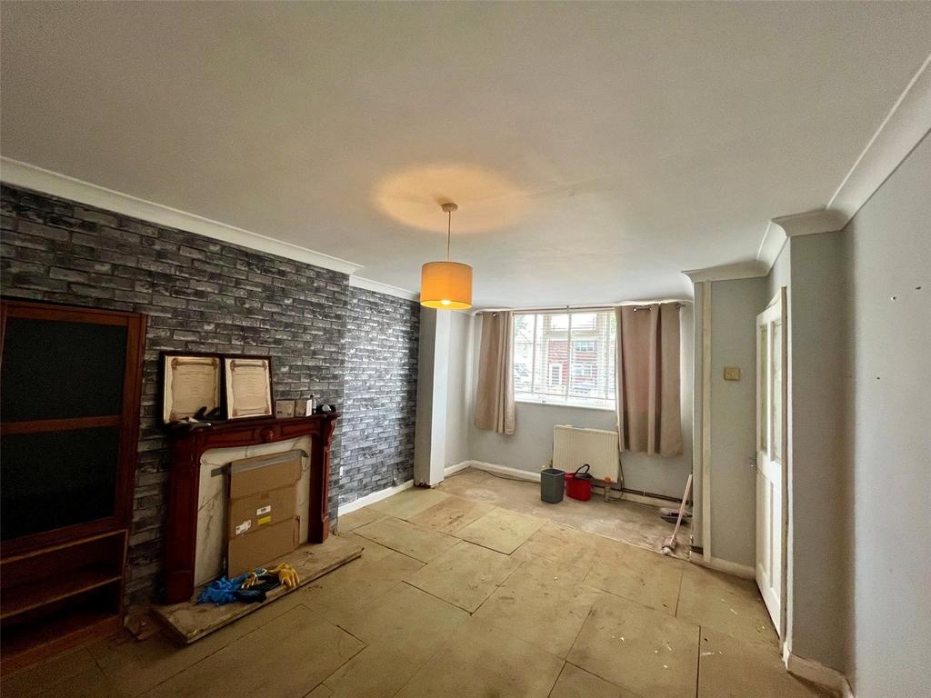 House in Birmingham, West Midlands - View 2
